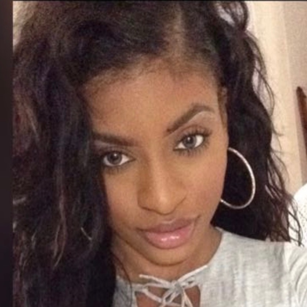 Meet your Posher, Sandy